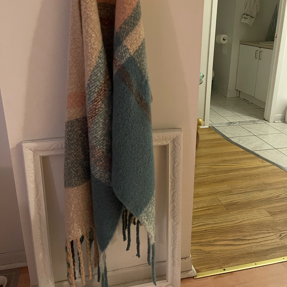 Oversized Plaid Blanket Scarf *SUPER CASHMERE SOFT!!!*